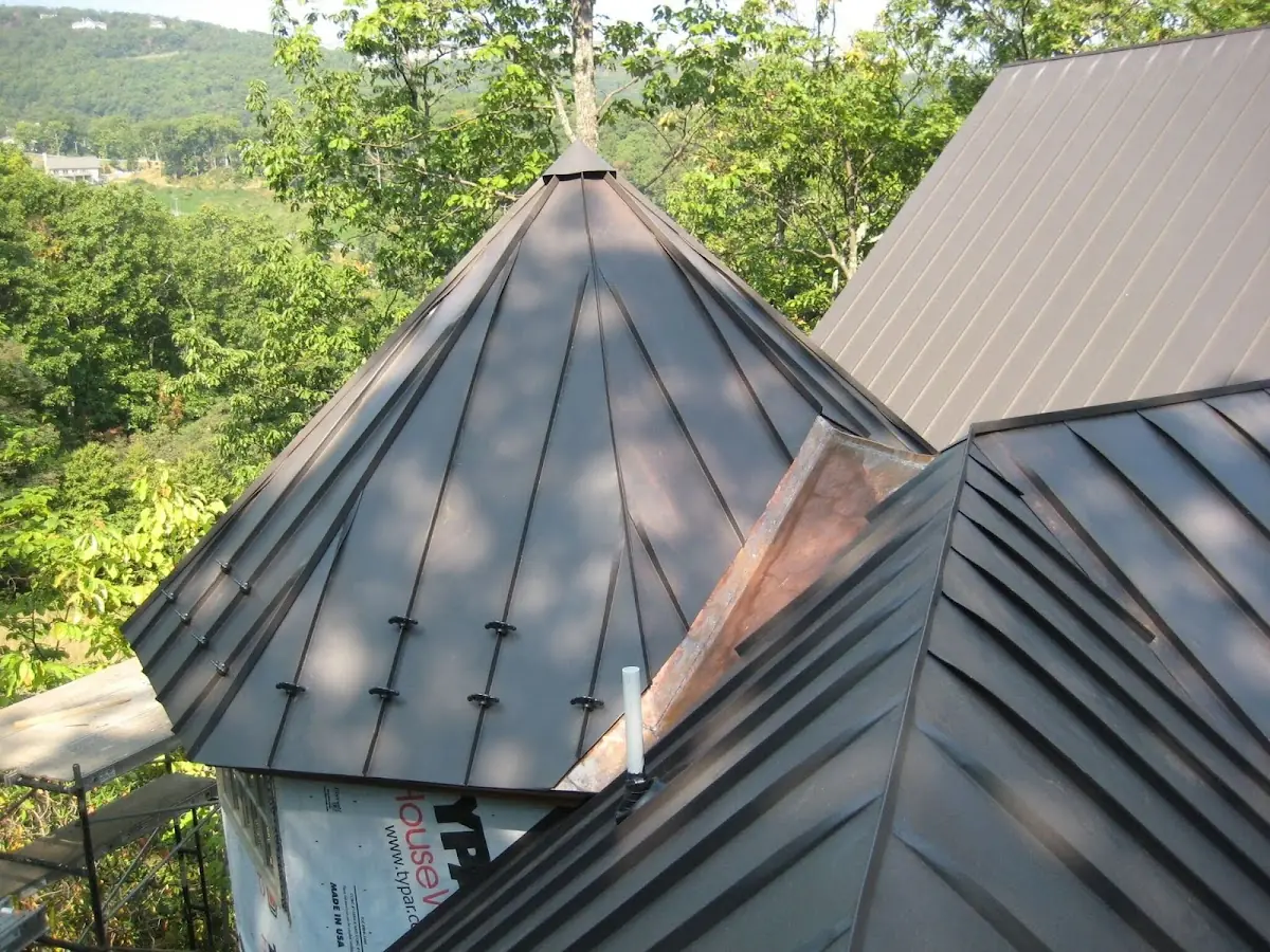 Professional Roof Tarp Installation by Craftsman Roofing in Dunlap Acres